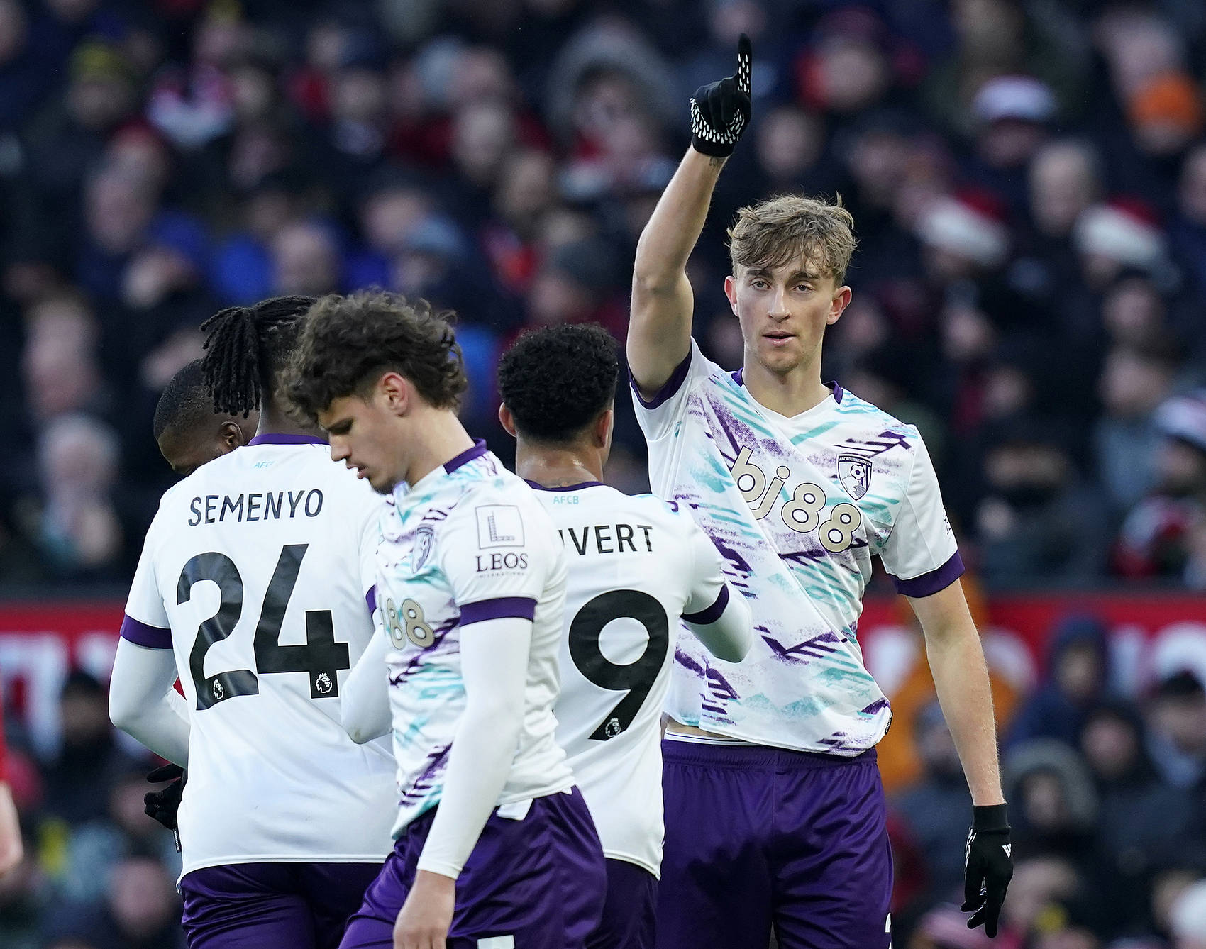 伯恩茅斯不敌利兹联，遗憾无缘三分积分的简单介绍